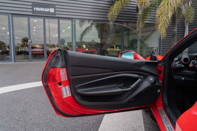 FERRARI F8 SPIDER V8 720CV