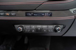 FERRARI F8 SPIDER V8 720CV