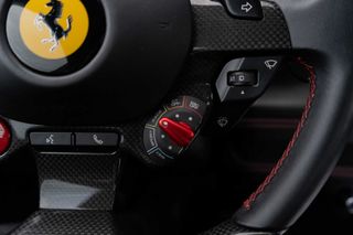 FERRARI F8 SPIDER V8 720CV