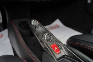 FERRARI F8 SPIDER V8 720CV