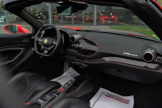 FERRARI F8 SPIDER V8 720CV