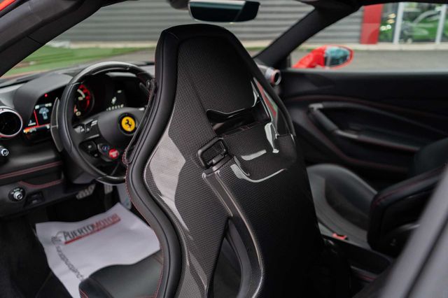 FERRARI F8 SPIDER V8 720CV