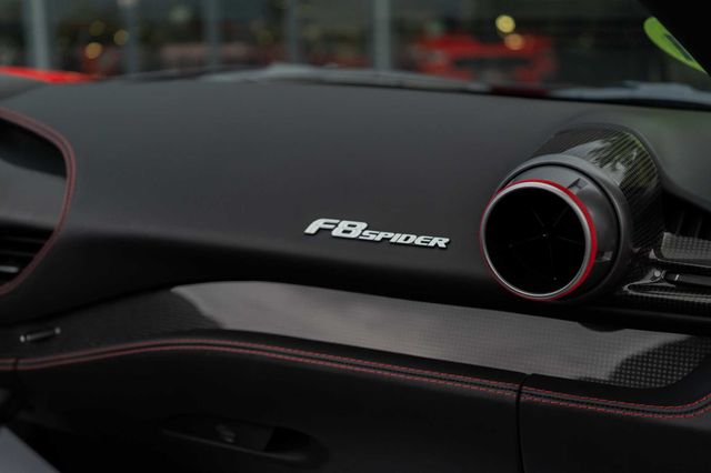 FERRARI F8 SPIDER V8 720CV