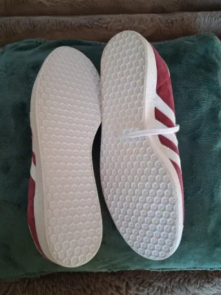 Adidas Gazelle zapatillas rojas