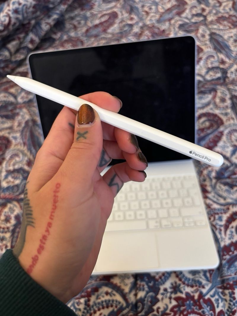 iPad Air 13” + Magic Keyboard + Pencil Pro afbeelding 5