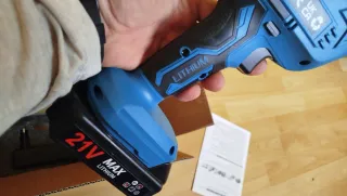 NUEVA! Sierra de sable inalámbrica con 2 Baterías