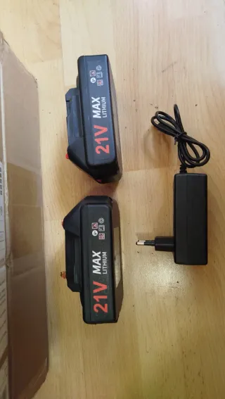 NUEVA! Sierra de sable inalámbrica con 2 Baterías