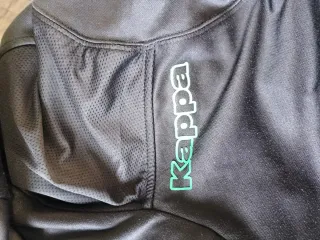 Felpa Kappa nera e verde con cappuccio