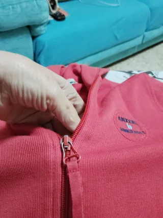 Sudadera con capucha Talla 38-40. Zara