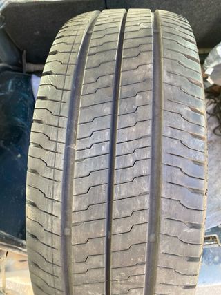 Neumático Continental 235/65 R16 113/115