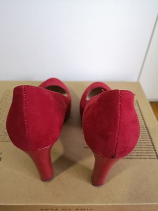 Scarpe eleganti rosse scamosciate Louisa Klaps