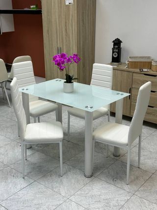 Mesa cocina cristal templado con 4 sillas