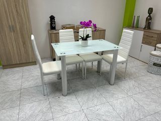 Mesa cocina cristal templado con 4 sillas