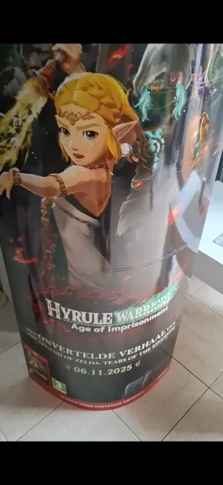 Expositor Kiosko Nintendo Switch Zelda Hyrule Warr