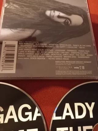 2 CDs Lady Gaga – The Fame Monster
