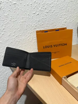 Billetera Múltiple Monogram Eclipse Louis Vuitton