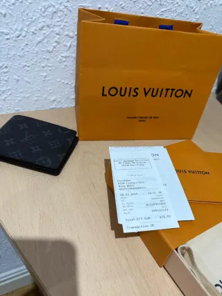 Billetera Múltiple Monogram Eclipse Louis Vuitton