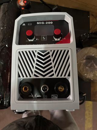 Soldador MIG 200