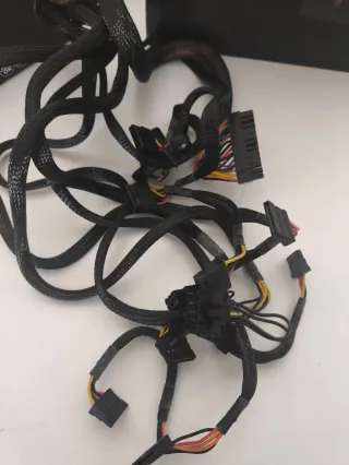 Owlotech GMPS 650W Fuente de Alimentación