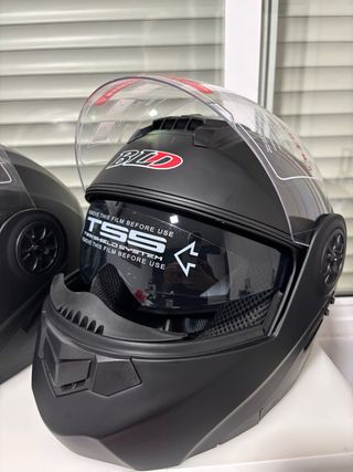 Cascos de Moto sin uso integrales y abatibles BLD