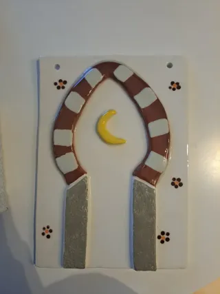 Puerta árabe de cerámica decorada