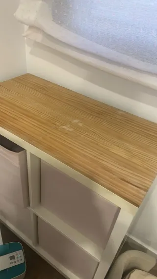 Mueble organizador blanco con cubos