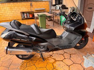 Honda Silver Wing Negra