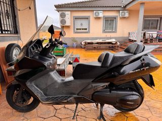 Honda Silver Wing Negra