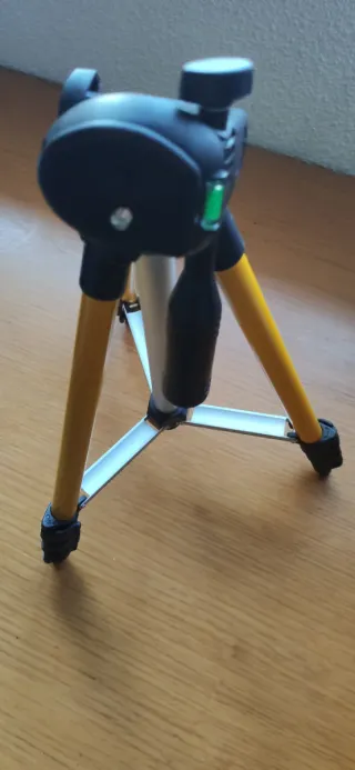 Trípode extensible para cámara, a estrenar.