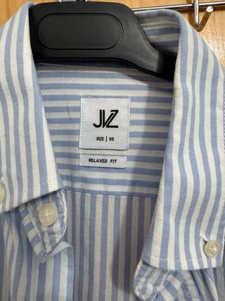 Camisa Jvz rayas celeste Talla xs