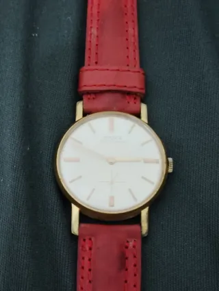 Reloj Doxa Antimanético Dorado
