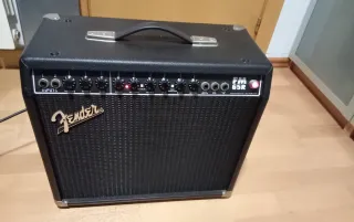 Amplificador Fender FM65R