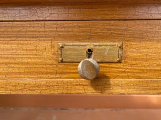 Mesa de madera antigua