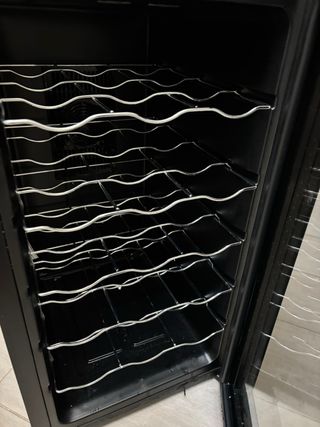 Vinoteca Taurus PTWC-18.