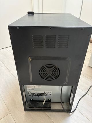 Vinoteca Taurus PTWC-18.