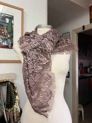 Tela de encaje color bronce 125x95cm