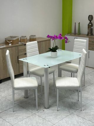 Mesa cristal moderna + 4 sillas comedor cocina