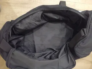 Bolsa de Deporte Adidas Negra y Blanca