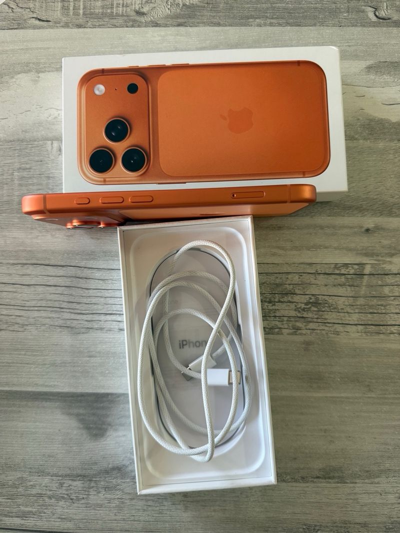 iPhone 17 pro 512gb naranja 20/12/2025 afbeelding 3
