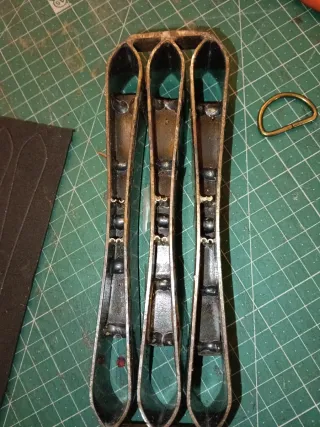 Troquel para tiradores de cremalleras