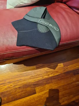 Tabla de surf Pukas + traje chico