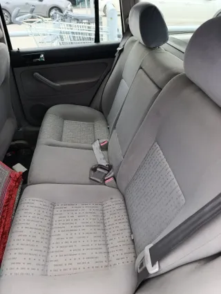 Volkswagen Golf 2003