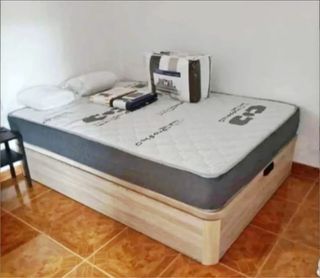 Canapé de tela blanco