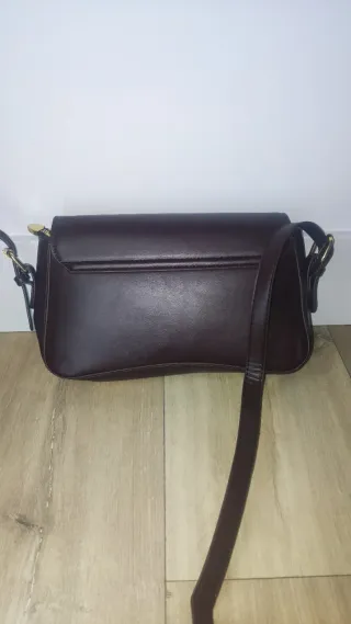 Bolso bandolera elegante marrón