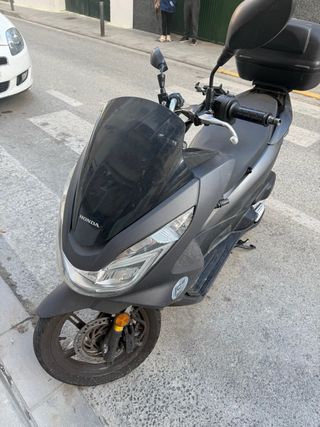 Honda PCX 125 cc Gris 43.000 km