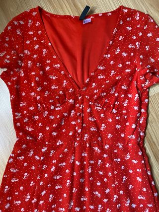 Vestido rojo estampado floral
