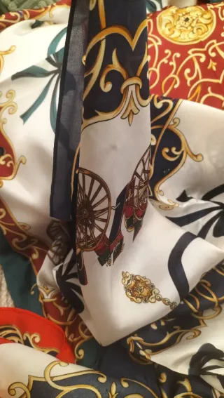 Lote 5 Pañuelos Sedosos de Diseño Mujer