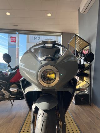 MV Agusta Superveloce gris/rojo