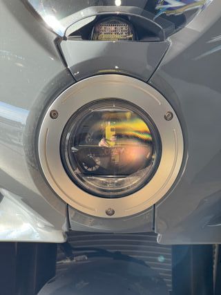 MV Agusta Superveloce gris/rojo