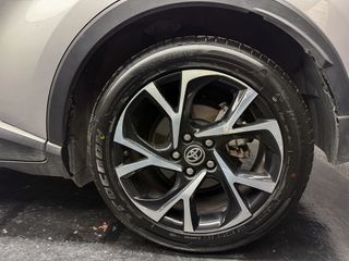 Toyota C-HR 2.0 180H Advance